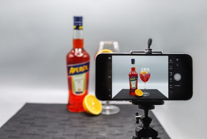 How to take product photos with iPhone