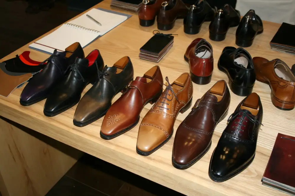 Top 5 Men's Shoes Wholesale Suppliers