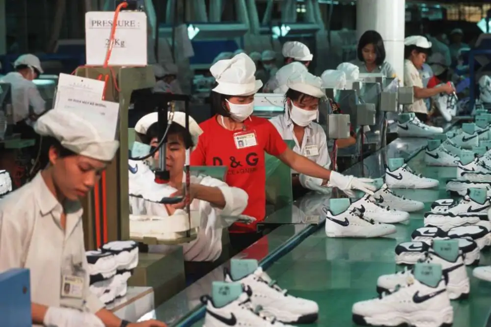 Top 10 Sneaker Suppliers