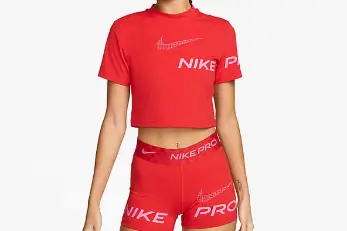 Nike Fitness Clothing