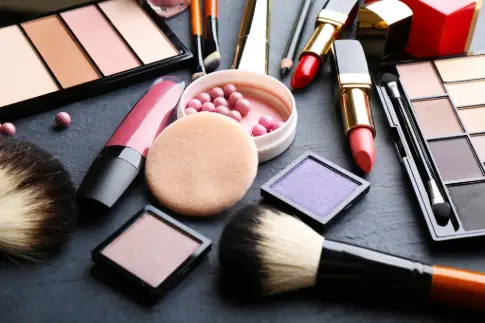 How to start on sale a makeup brand