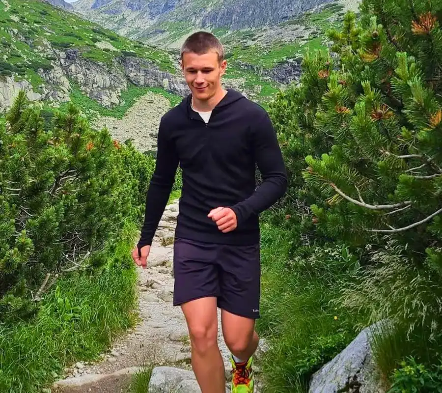 Etui na zrównoważoną odzież sportową 5